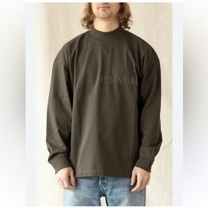 Essentials Men's Long Sleeve T-Shirt - Olive